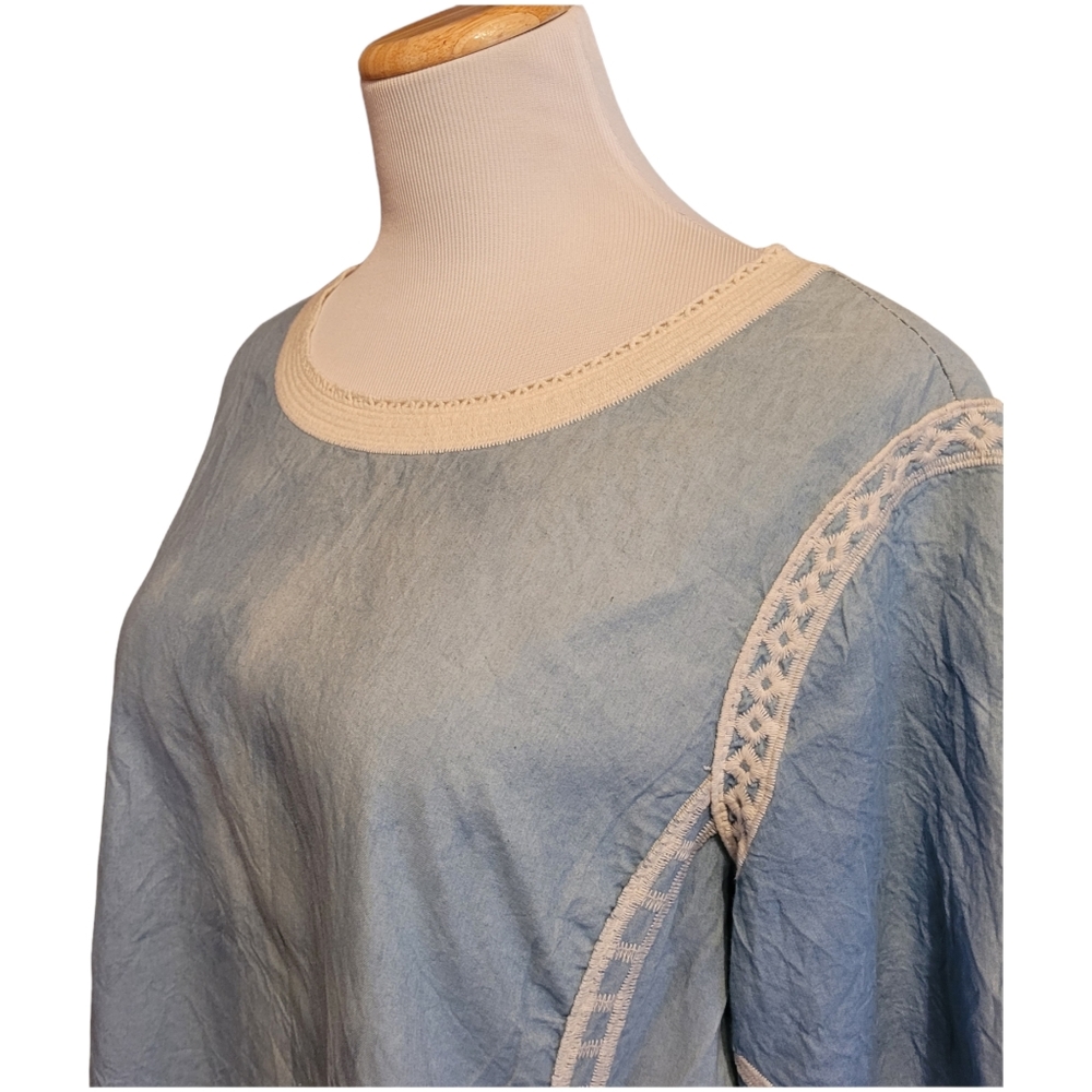 Chico's Chambray Crochet Embroidered Top Size Chico's  2 - Picture 6 of 10